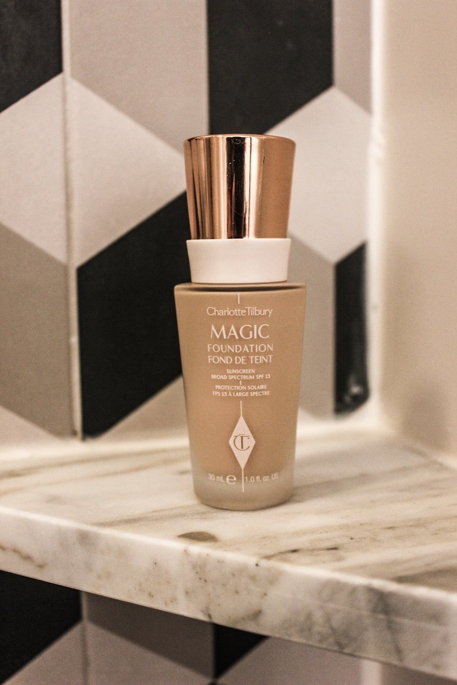 Photo "Matte Glow: Achieving the Perfect Balance in Korean Beauty"