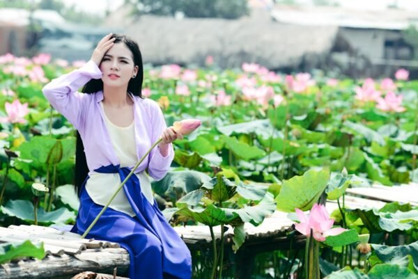 Vietnam’s Herbal Traditions: Lotus and Bamboo in Contemporary Beauty