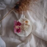 Photo "Thai Spa-Inspired Routines: Aromatherapy and Herbal Compresses"