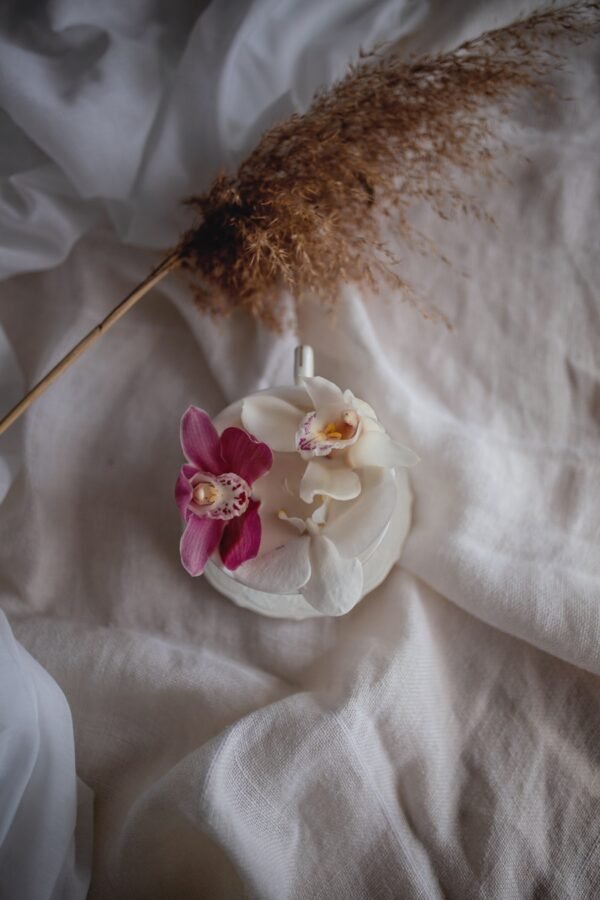 Thai Spa-Inspired Routines: Aromatherapy and Herbal Compresses