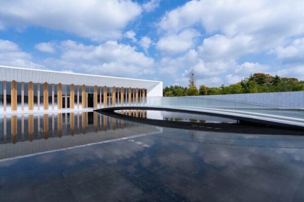 Advancements in non-toxic and clean beauty formulations